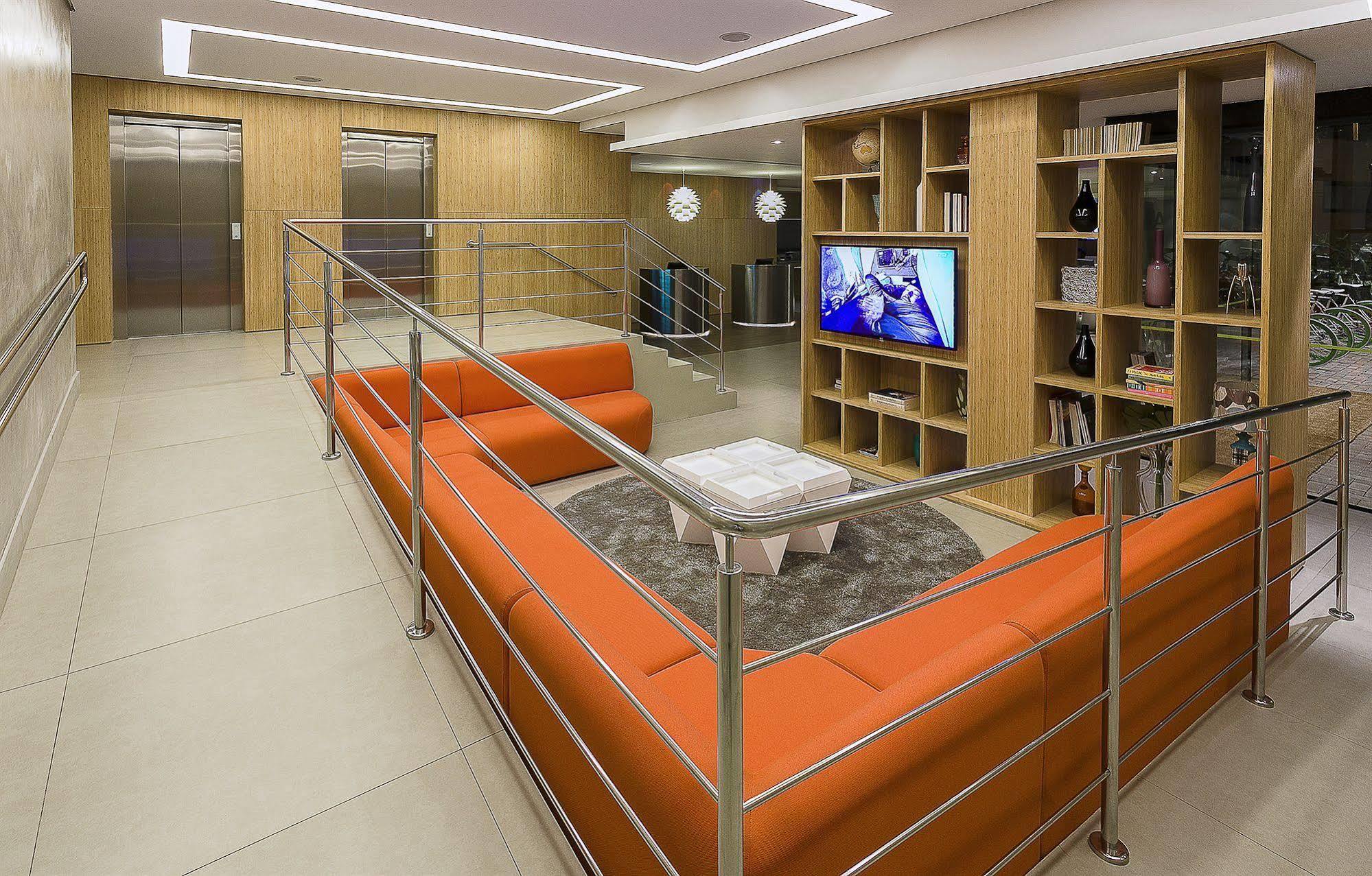 Dmax Hotel 3*